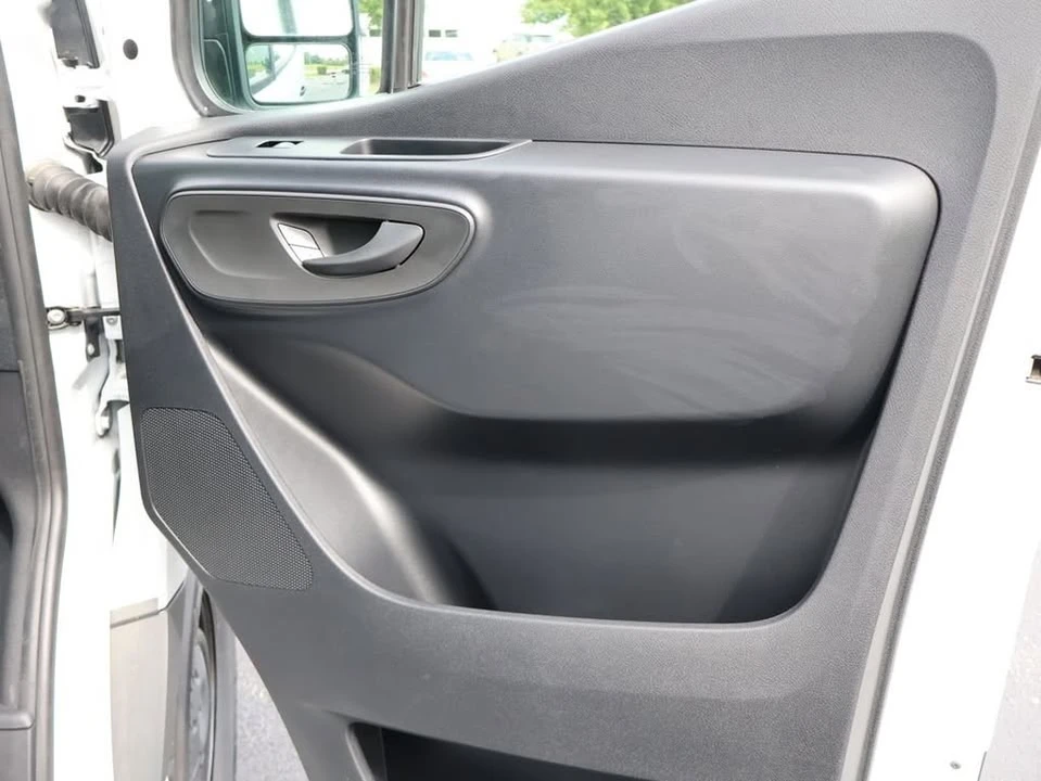 2025 Mercedes-Benz VS30 Sprinter - Image 11 of 20