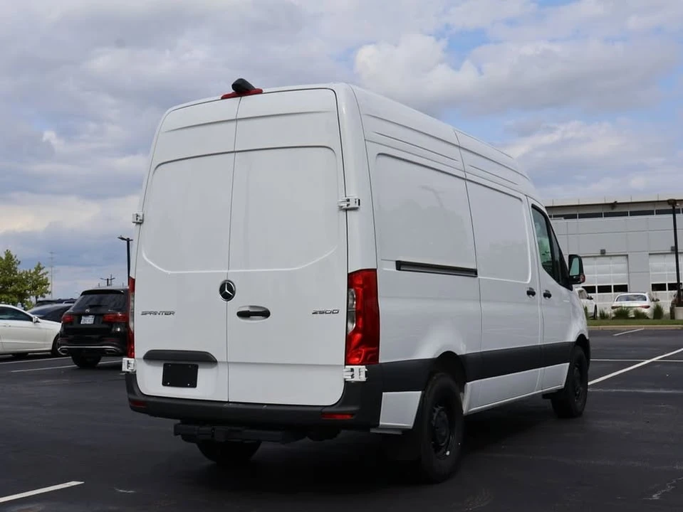 2025 Mercedes-Benz VS30 Sprinter - Image 7 of 20