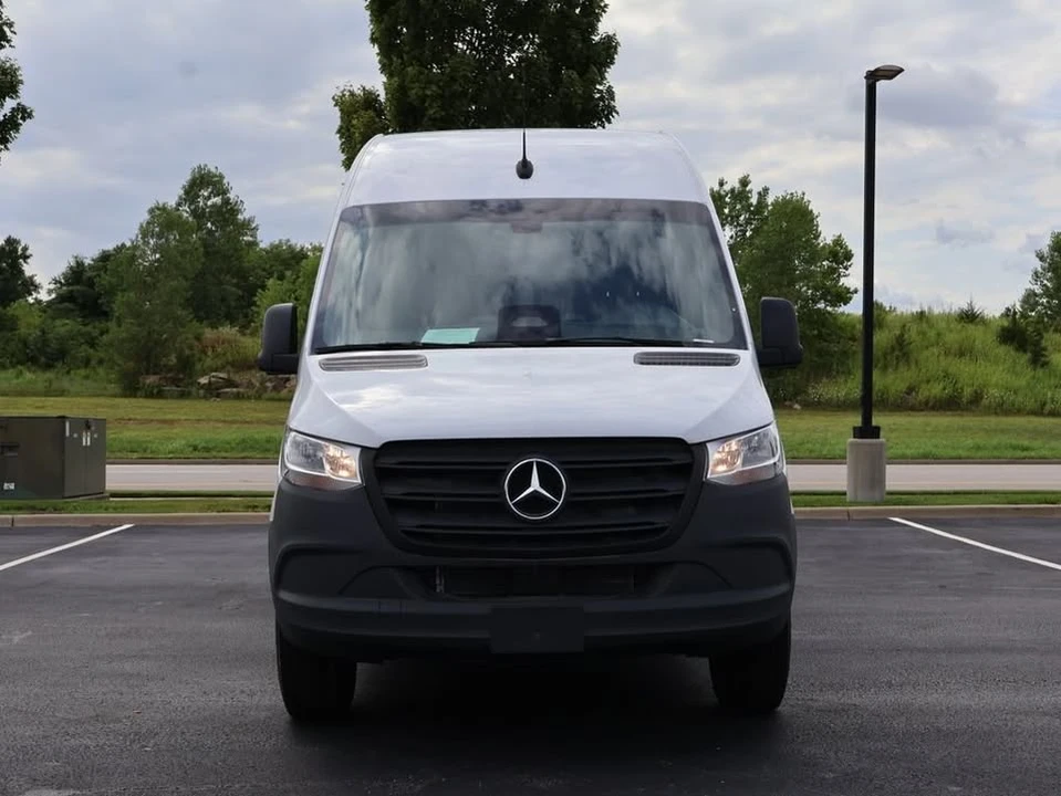 2025 Mercedes-Benz VS30 Sprinter - Image 2 of 20