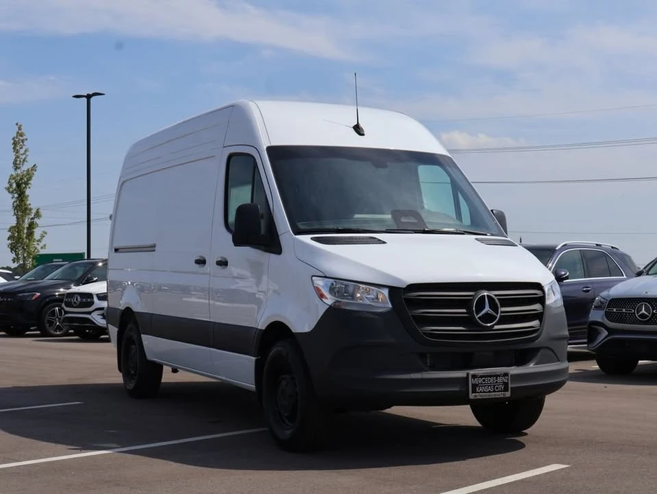 2025 Mercedes-Benz VS30 Sprinter - Image 3 of 20