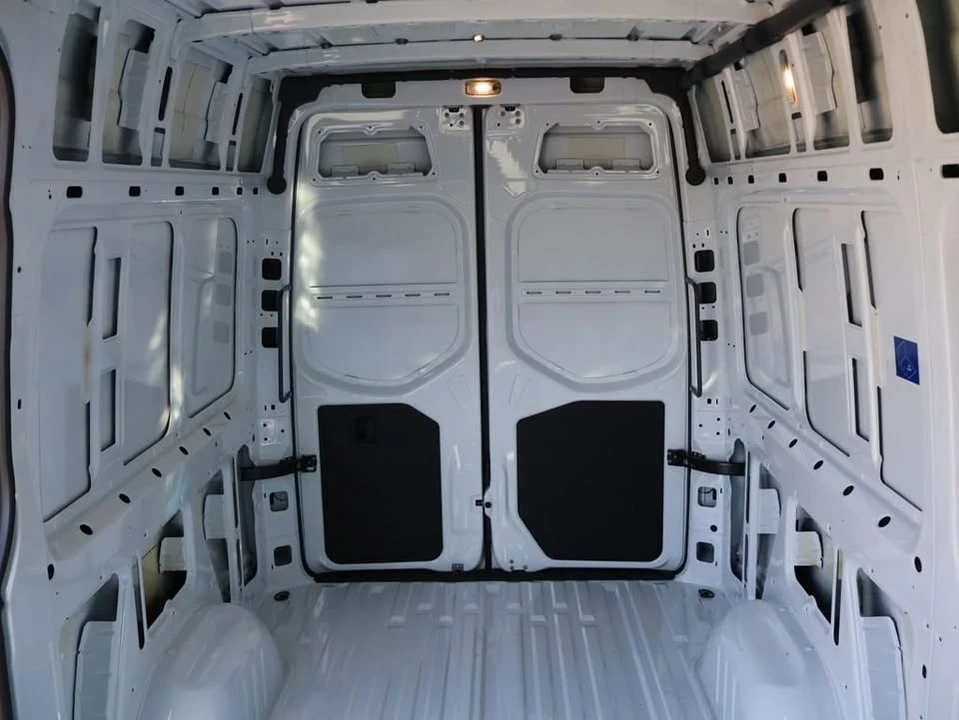 2025 Mercedes-Benz VS30 Sprinter - Image 15 of 20