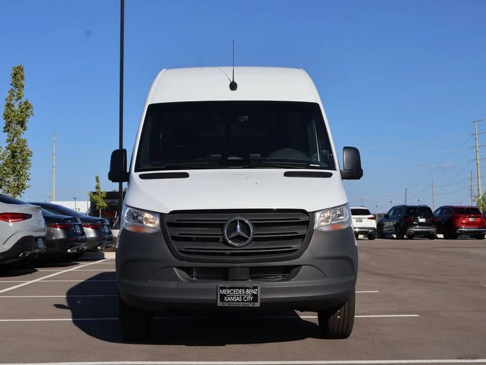 2025 Mercedes-Benz VS30 Sprinter - Image 2 of 20