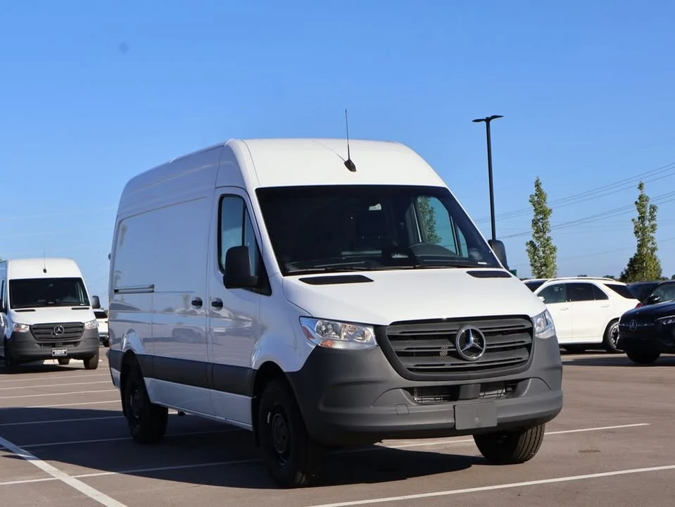 2025 Mercedes-Benz VS30 Sprinter - Image 3 of 20