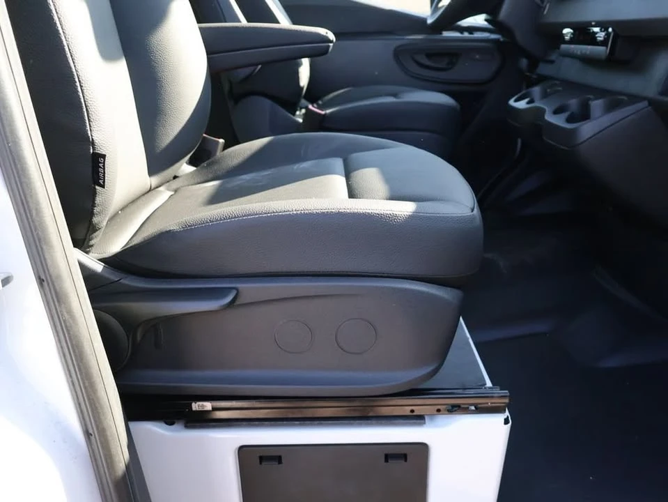 2025 Mercedes-Benz VS30 Sprinter - Image 10 of 20