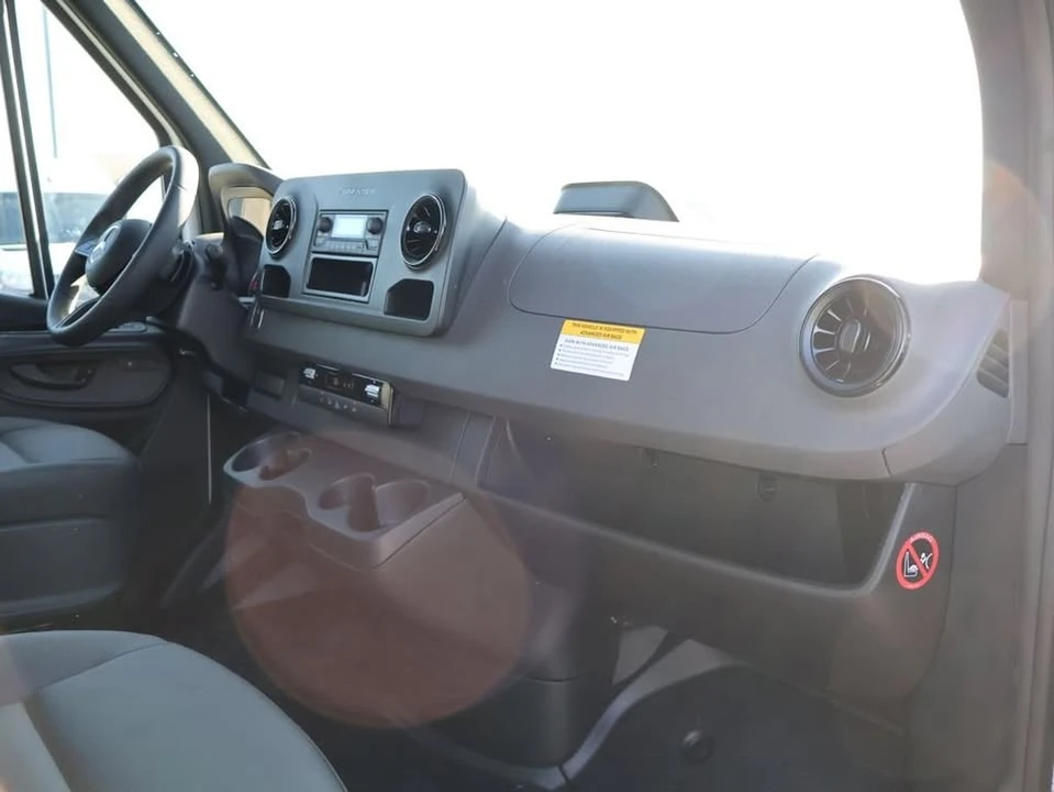 2025 Mercedes-Benz VS30 Sprinter - Image 9 of 20