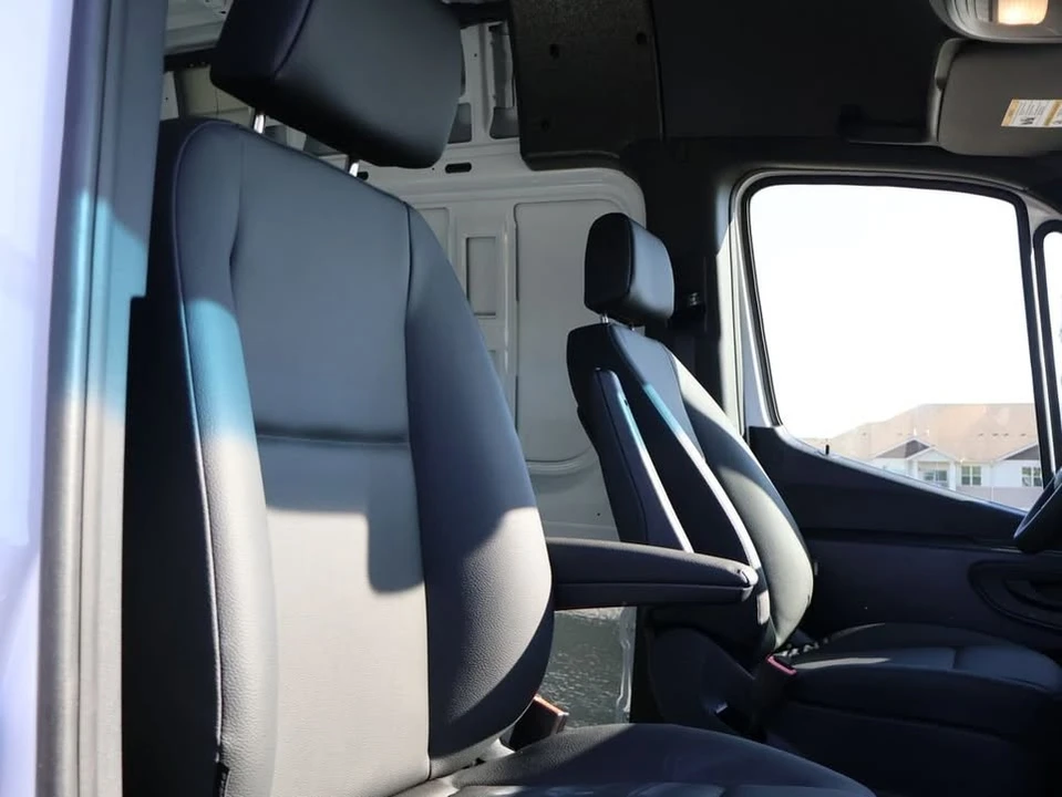 2025 Mercedes-Benz VS30 Sprinter - Image 11 of 20