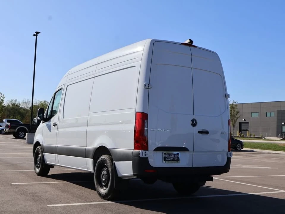 2025 Mercedes-Benz VS30 Sprinter - Image 5 of 20