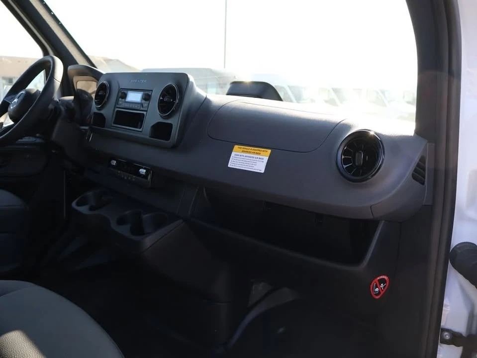 2025 Mercedes-Benz VS30 Sprinter - Image 9 of 20