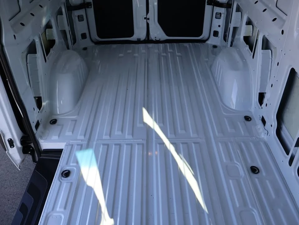 2025 Mercedes-Benz VS30 Sprinter - Image 16 of 20