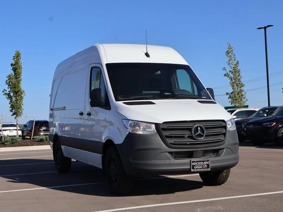 2025 Mercedes-Benz VS30 Sprinter - Image 3 of 20