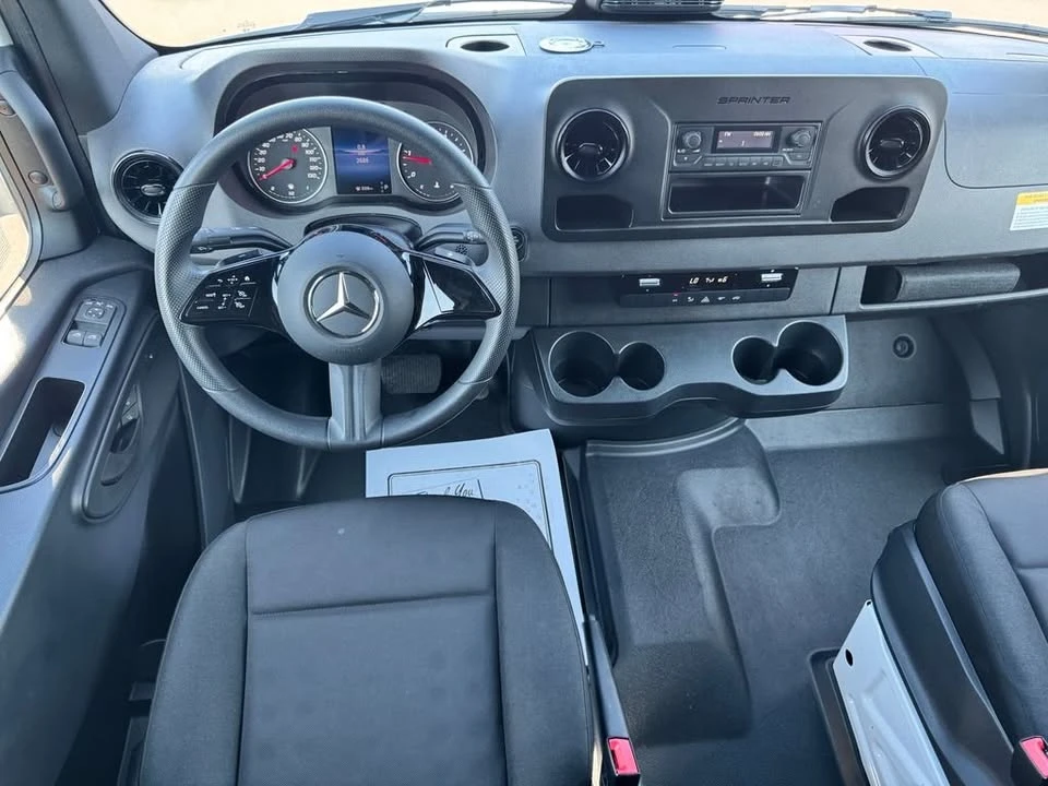 2025 Mercedes-Benz VS30 Sprinter - Image 18 of 20