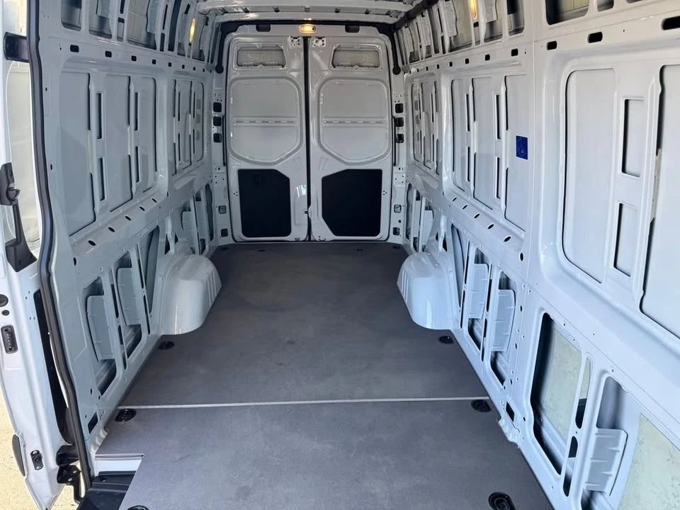 2025 Mercedes-Benz VS30 Sprinter - Image 14 of 20