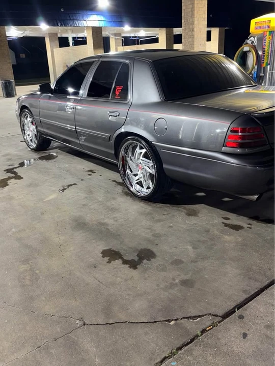 2025 Mercury Marauder - Image 3 of 3