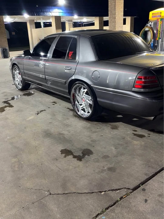 2025 Mercury Marauder - Image 3 of 3