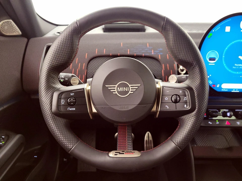 2025 Mini Countryman 3rd Gen - Image 11 of 27
