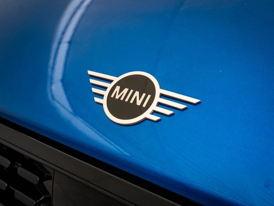 2025 Mini Mini 4th Gen - Image 3 of 21