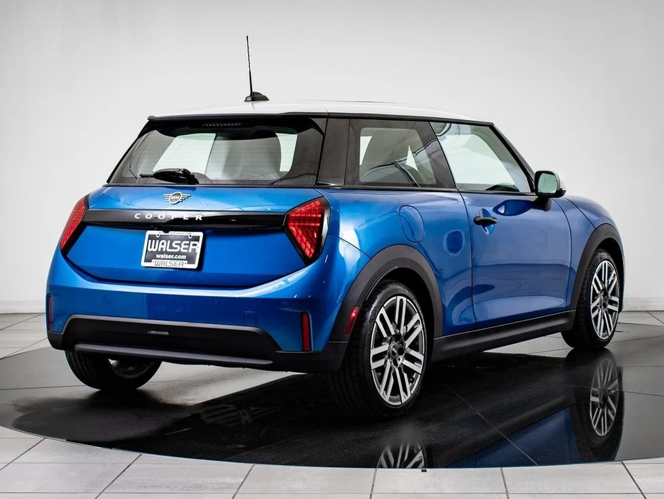 2025 Mini Mini 4th Gen - Image 10 of 21