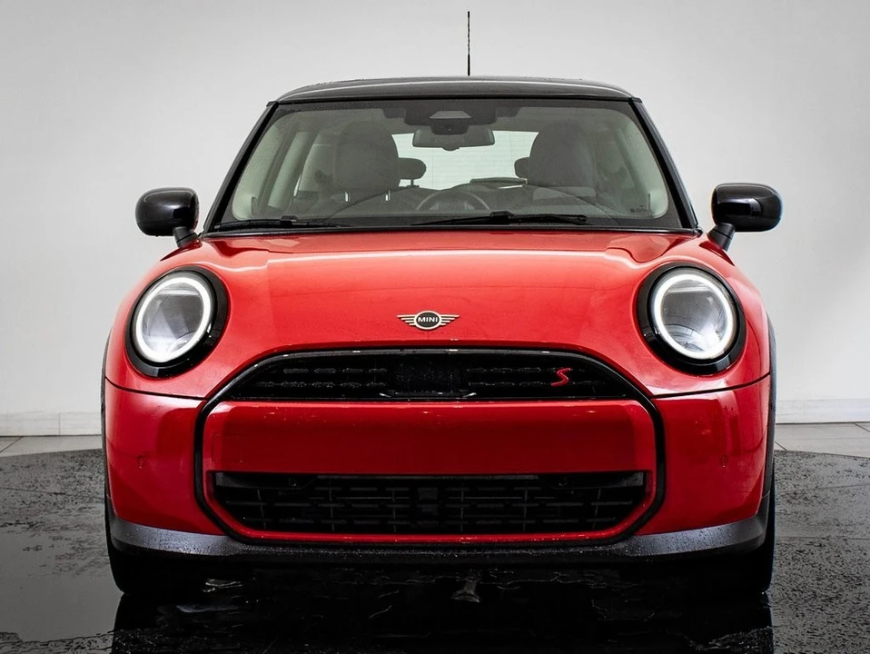 2025 Mini Mini 4th Gen - Image 2 of 21