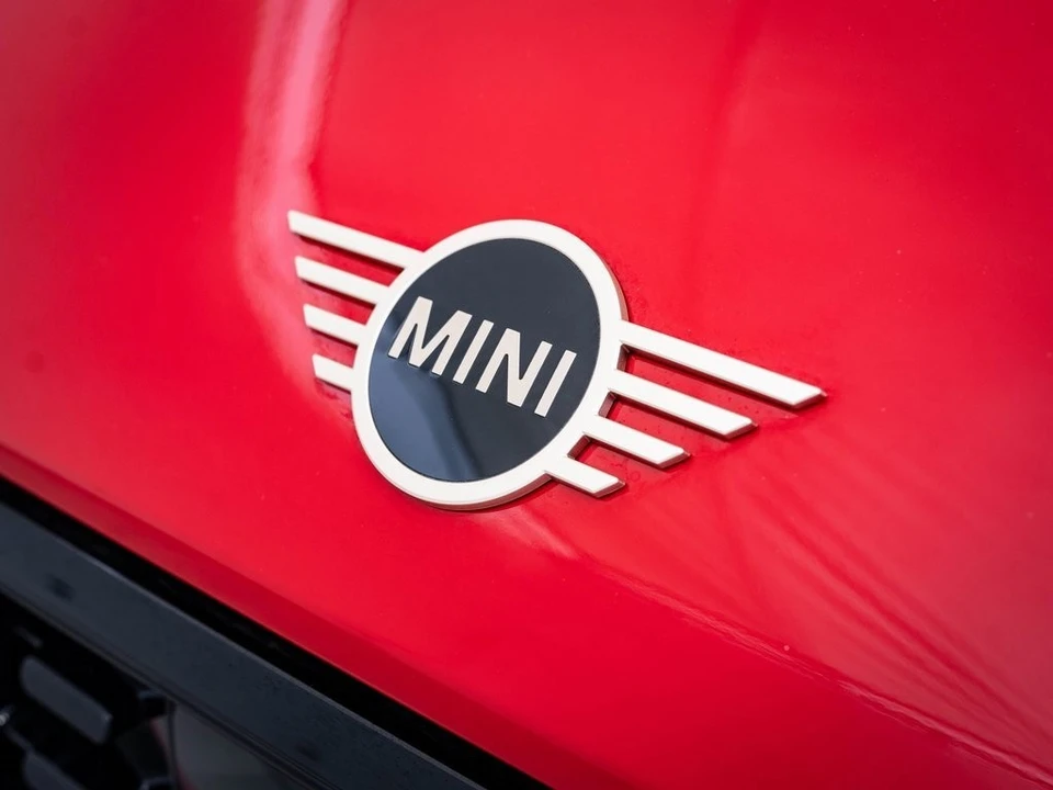 2025 Mini Mini 4th Gen - Image 15 of 21