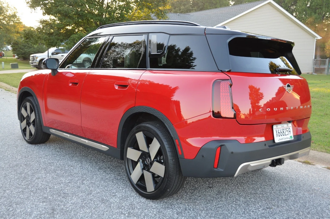 2025 Mini Countryman 3rd Gen - Image 8 of 21