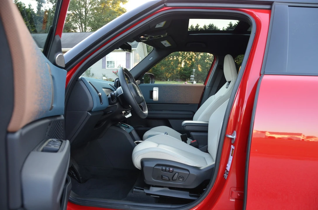 2025 Mini Countryman 3rd Gen - Image 15 of 21
