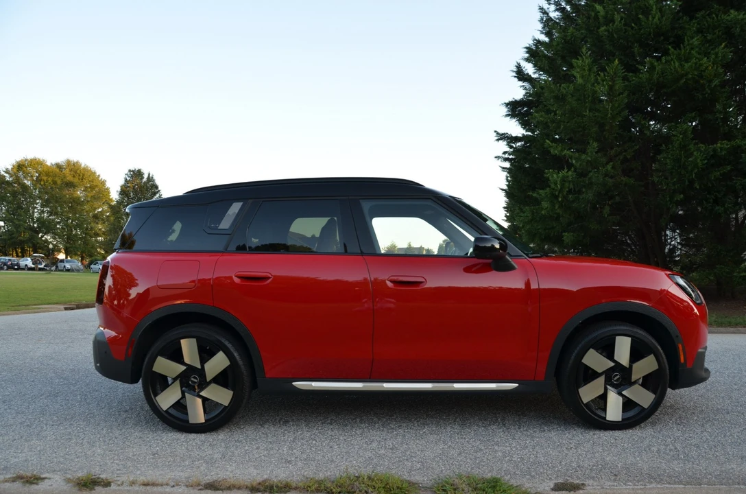 2025 Mini Countryman 3rd Gen - Image 4 of 21