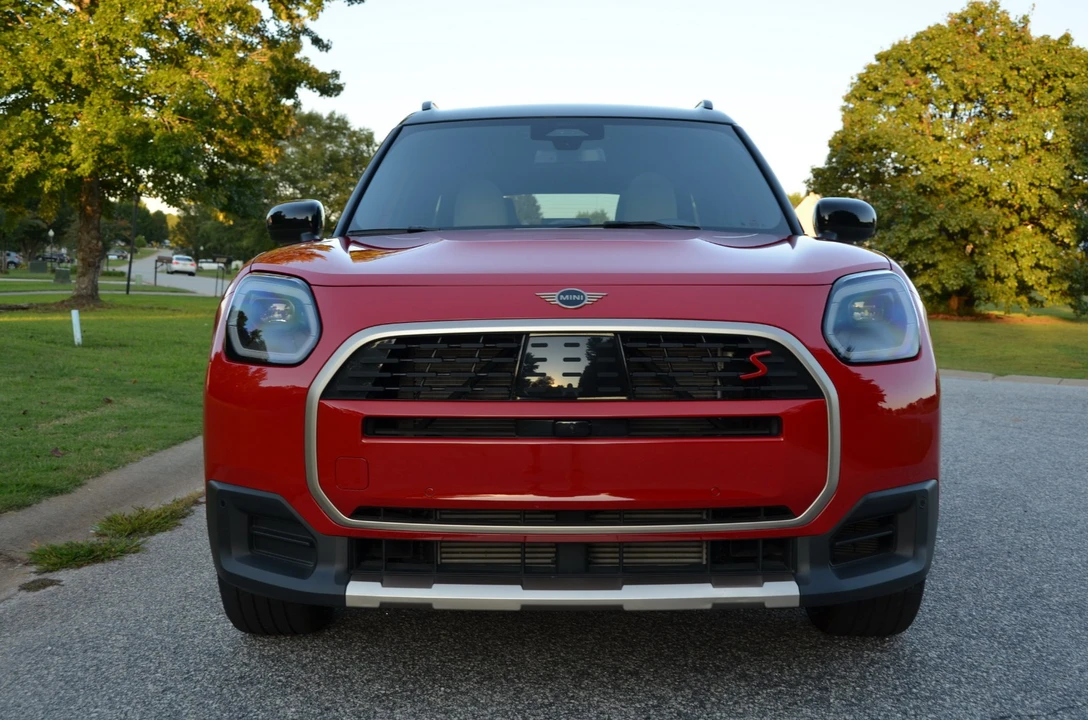 2025 Mini Countryman 3rd Gen - Image 2 of 21