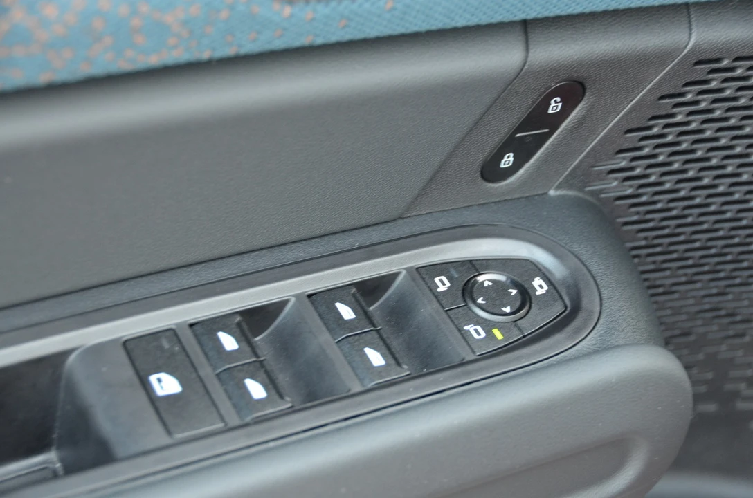 2025 Mini Countryman 3rd Gen - Image 11 of 21