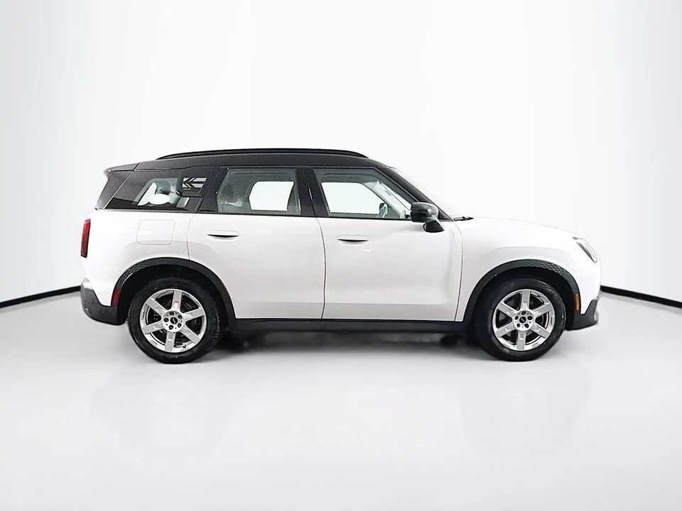 2025 Mini Countryman 3rd Gen - Image 8 of 21