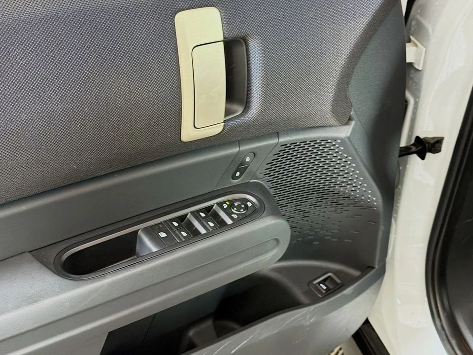 2025 Mini Countryman 3rd Gen - Image 20 of 21