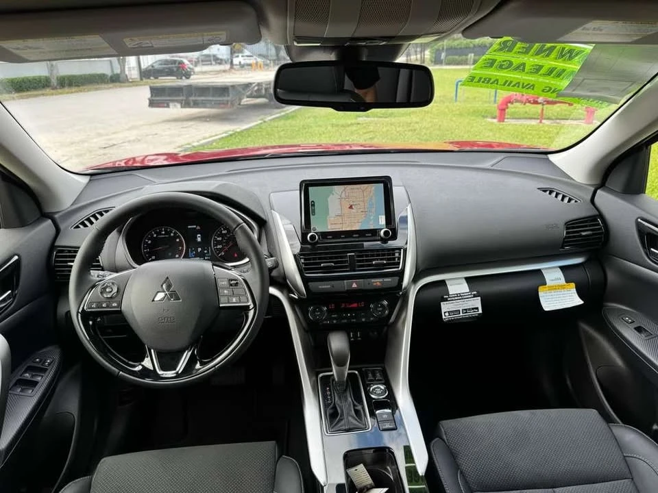 2025 Mitsubishi Eclipse Cross - Image 7 of 14