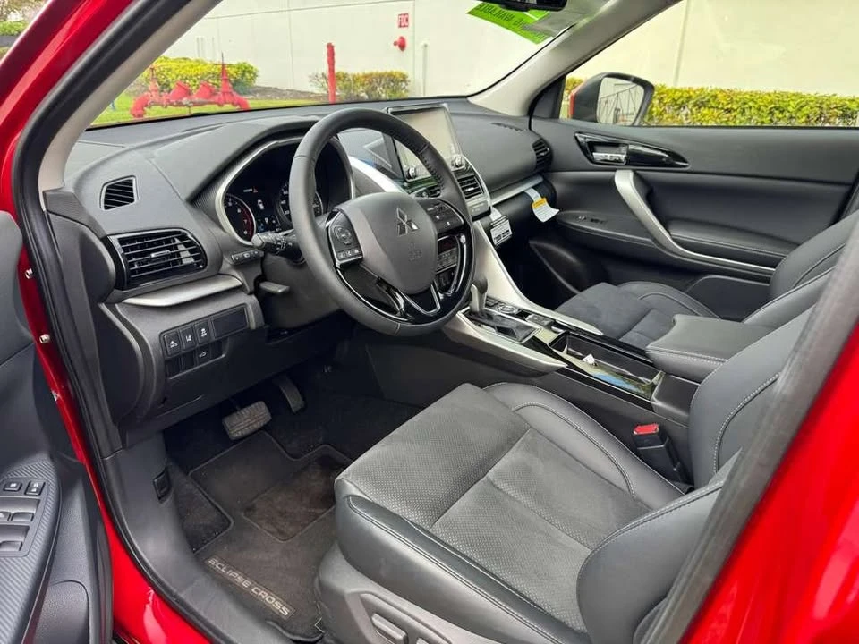 2025 Mitsubishi Eclipse Cross - Image 10 of 14