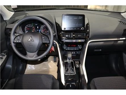2025 Mitsubishi Eclipse Cross - Image 13 of 16