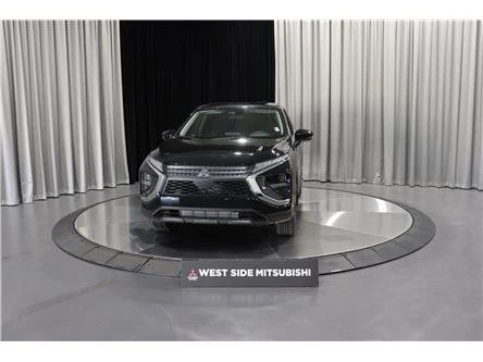 2025 Mitsubishi Eclipse Cross - Image 2 of 16