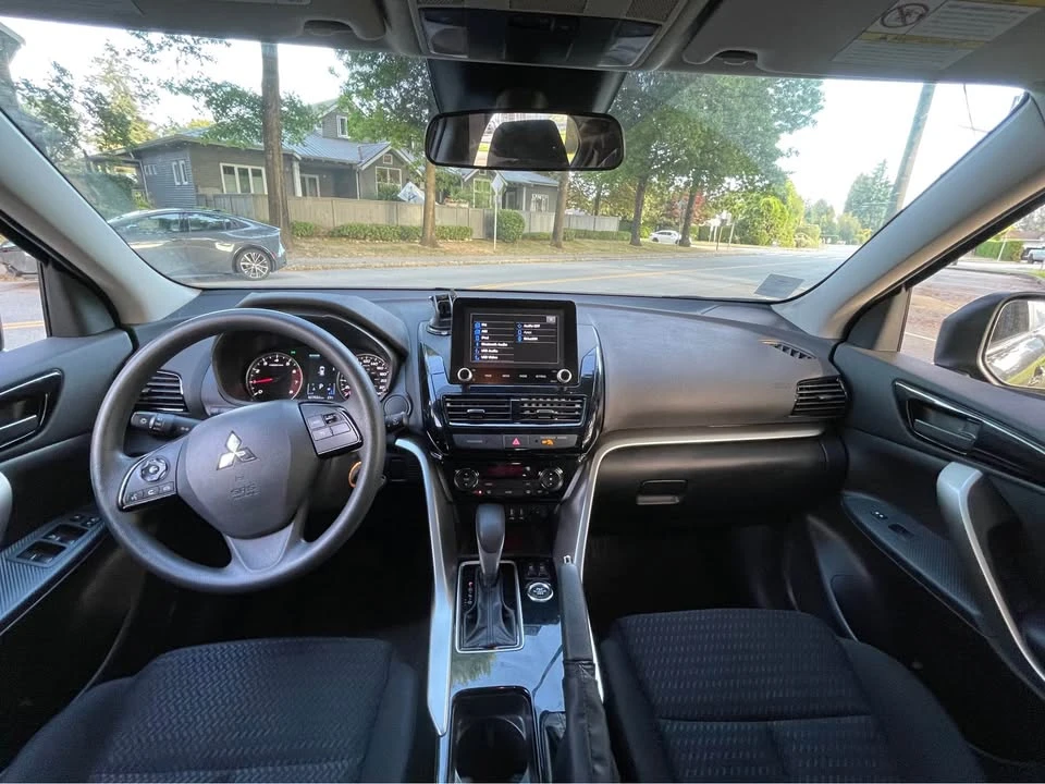 2025 Mitsubishi Eclipse Cross - Image 10 of 15