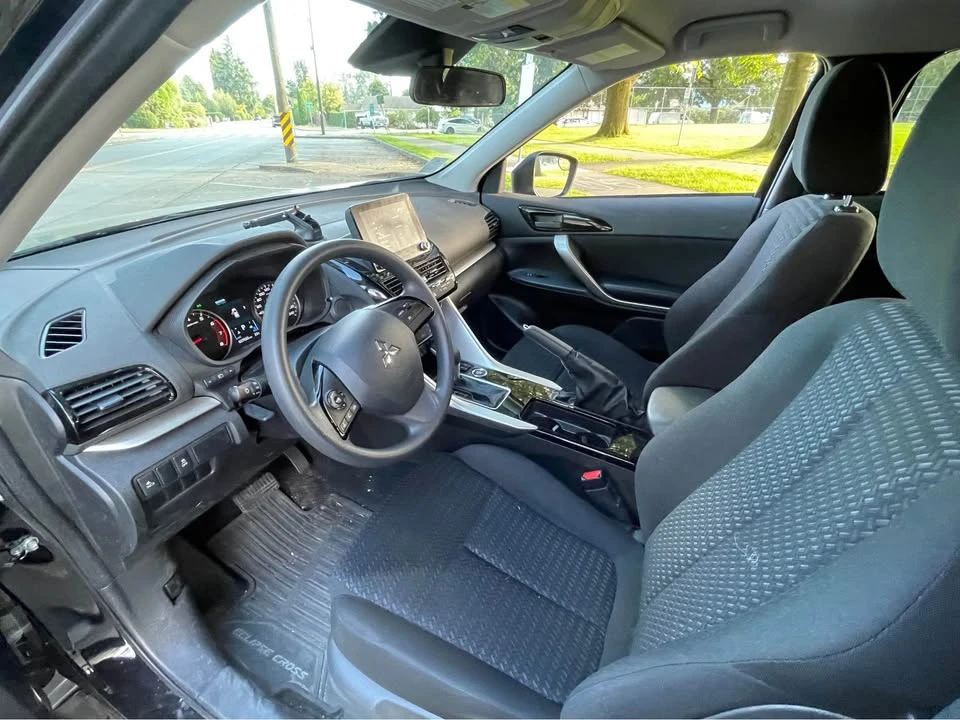 2025 Mitsubishi Eclipse Cross - Image 9 of 15