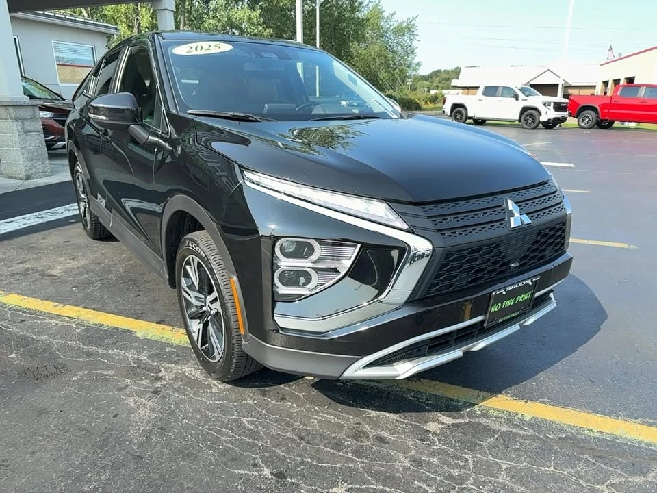 2025 Mitsubishi Eclipse Cross - Image 8 of 20