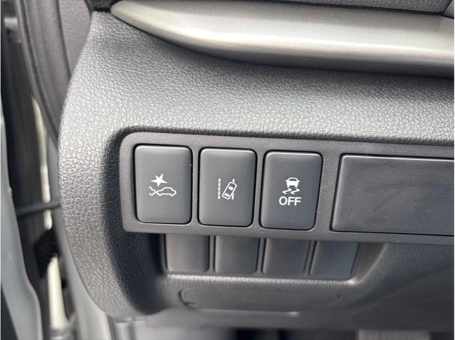 2025 Mitsubishi Eclipse Cross - Image 17 of 20