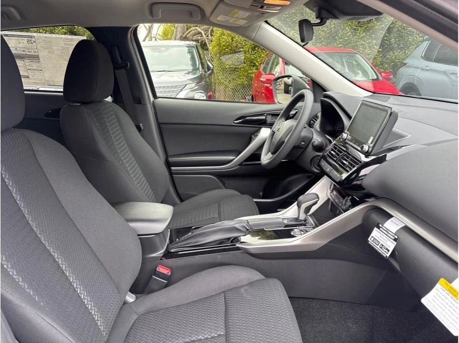 2025 Mitsubishi Eclipse Cross - Image 11 of 20