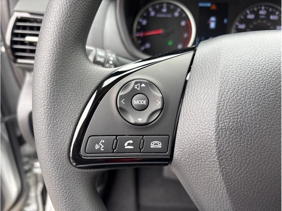 2025 Mitsubishi Eclipse Cross - Image 19 of 20