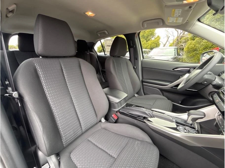 2025 Mitsubishi Eclipse Cross - Image 12 of 20