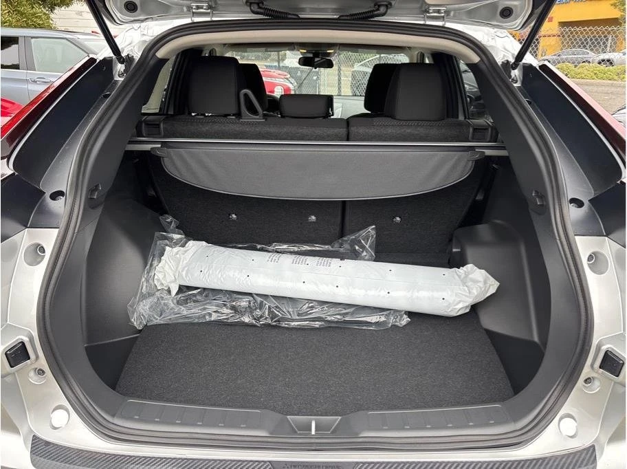2025 Mitsubishi Eclipse Cross - Image 16 of 20