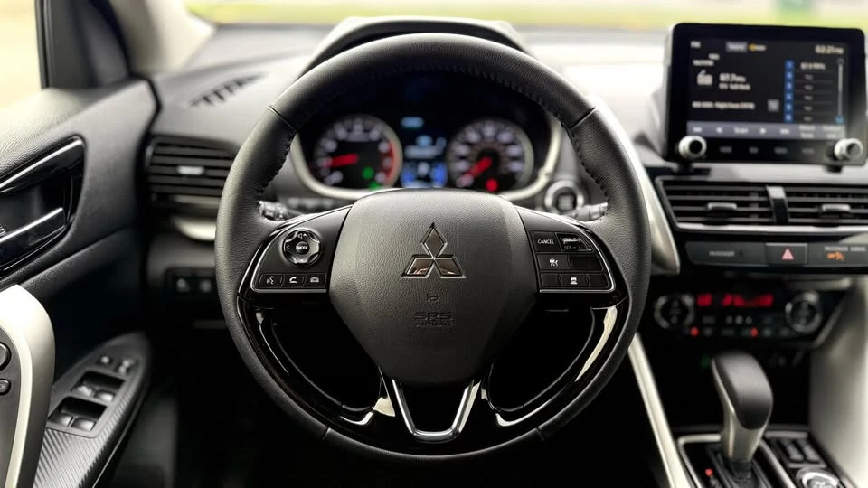 2025 Mitsubishi Eclipse Cross - Image 17 of 20