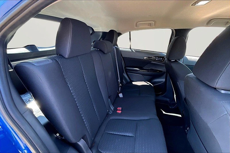 2025 Mitsubishi Eclipse Cross - Image 10 of 12