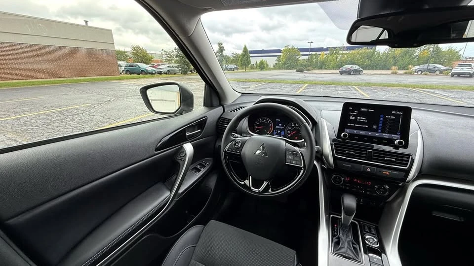 2025 Mitsubishi Eclipse Cross - Image 15 of 20