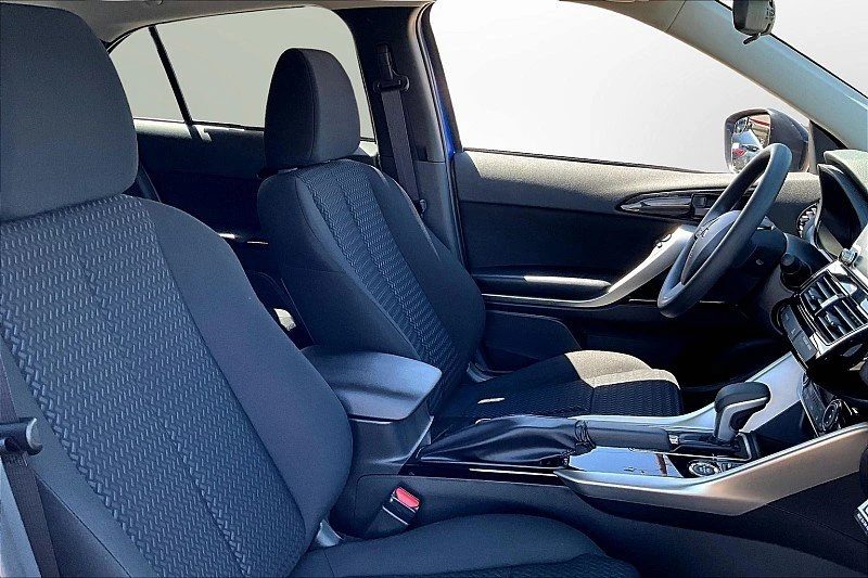 2025 Mitsubishi Eclipse Cross - Image 11 of 12