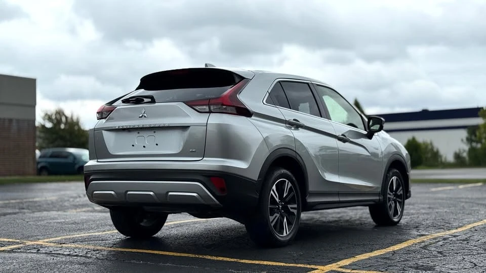 2025 Mitsubishi Eclipse Cross - Image 9 of 20