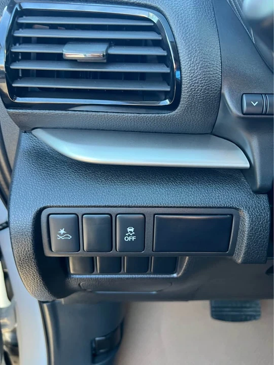 2025 Mitsubishi Eclipse Cross - Image 11 of 16
