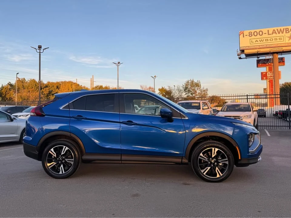 2025 Mitsubishi Eclipse Cross - Image 2 of 7