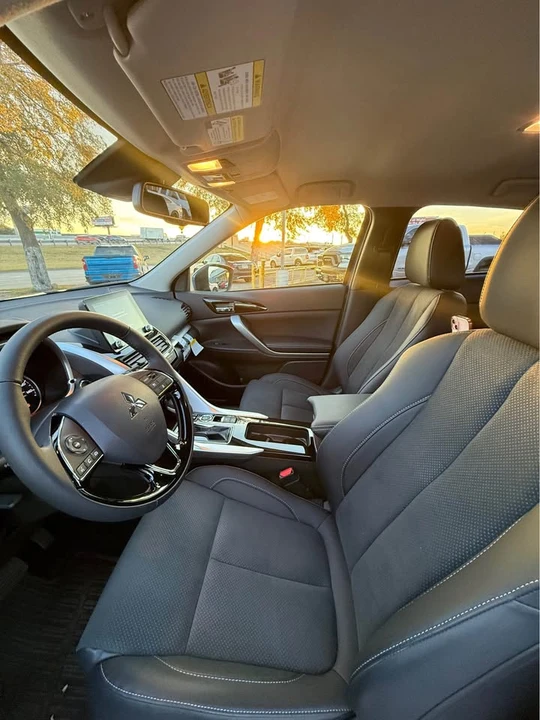 2025 Mitsubishi Eclipse Cross - Image 5 of 6